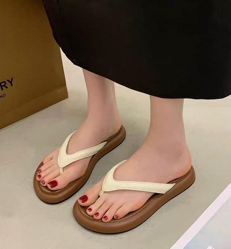 Girls Stylish Slippers Cofee code: 04